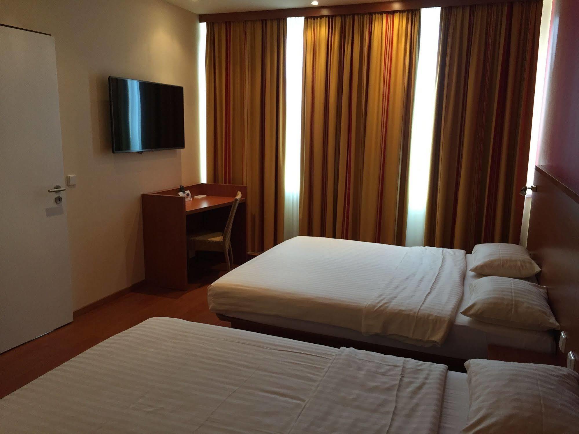 Star G Hotel Muenchen Schwabing Bagian luar foto